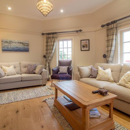 Luxury Royal Mile Apartment By The Castle - Sleeps 4 Единбург Екстериор снимка