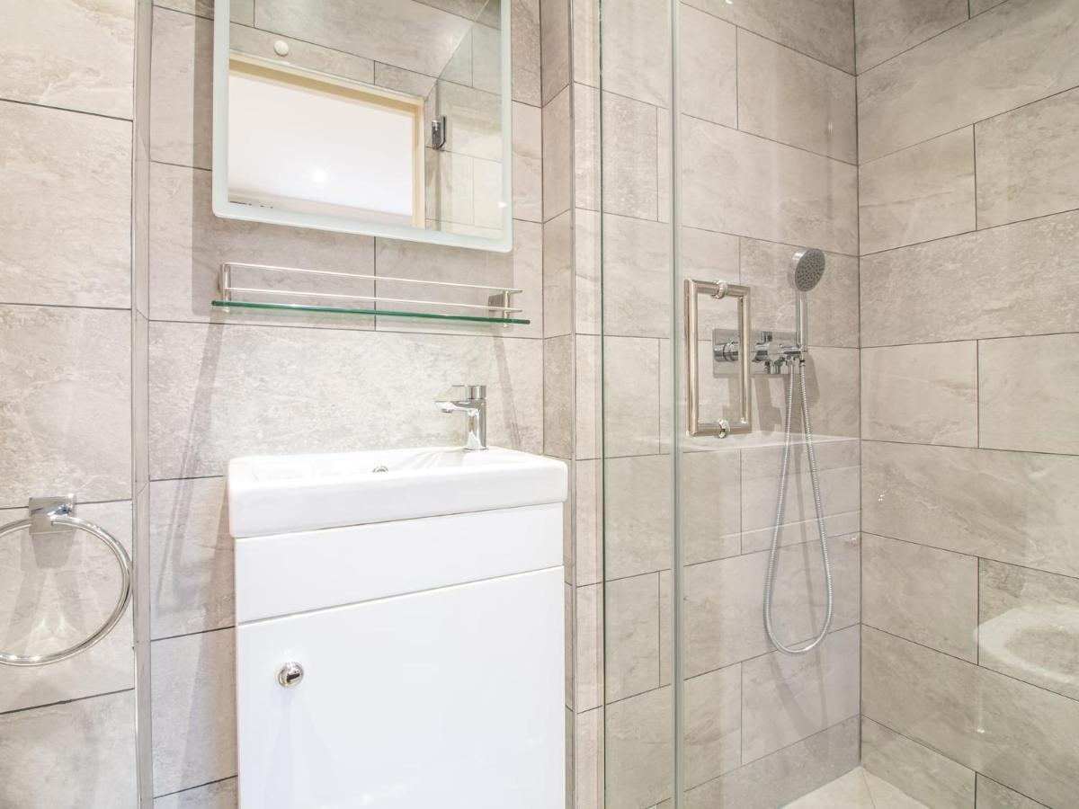 Luxury Royal Mile Apartment By The Castle - Sleeps 4 Единбург Екстериор снимка