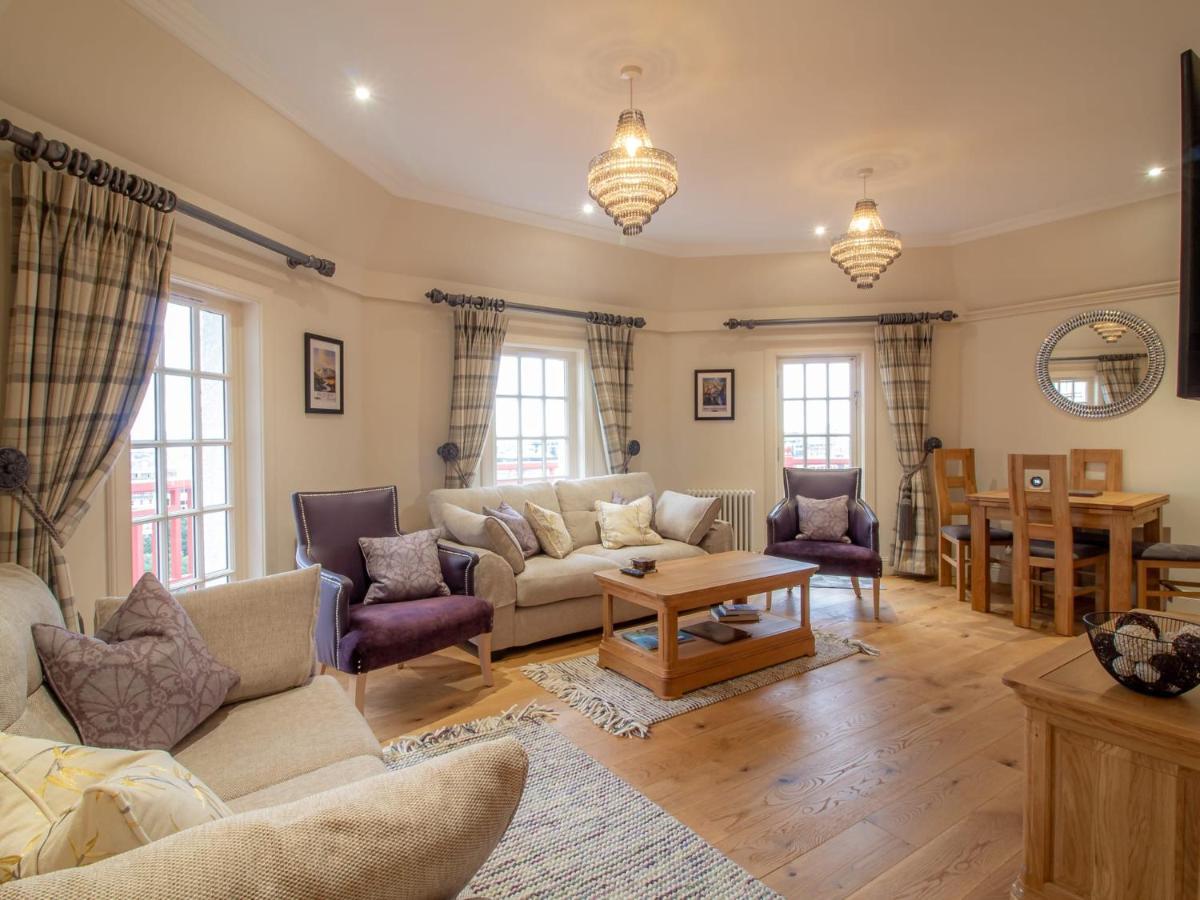 Luxury Royal Mile Apartment By The Castle - Sleeps 4 Единбург Екстериор снимка