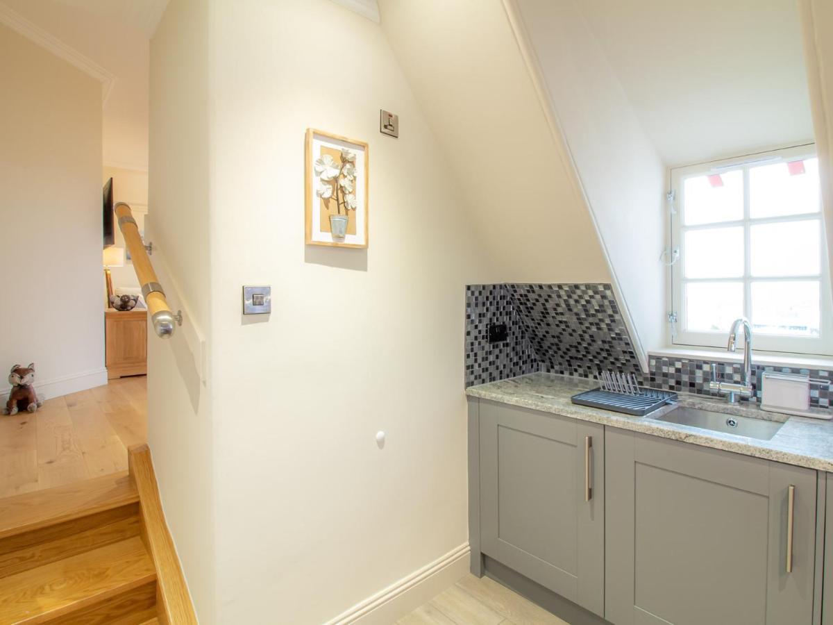 Luxury Royal Mile Apartment By The Castle - Sleeps 4 Единбург Екстериор снимка